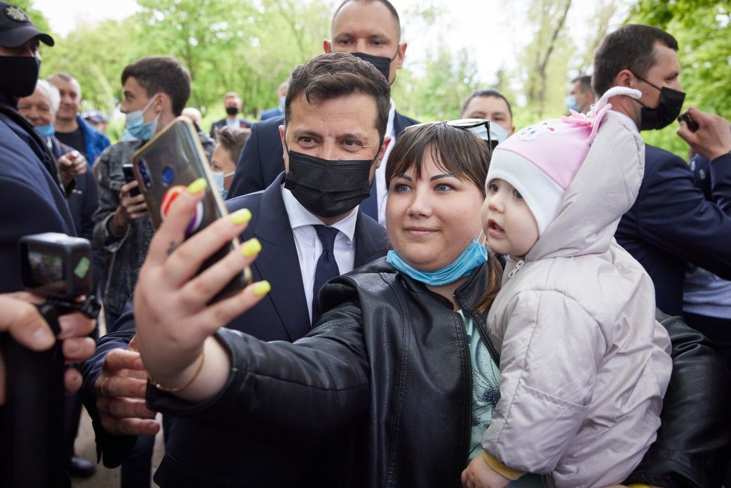 День матері: більше тисячі українок удостоєні звання «Мати-героїня»