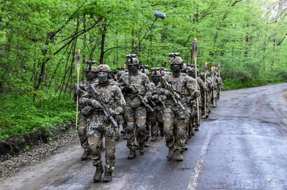 У Холодному Яру бійці ССО освятили зброю на ворога, фото