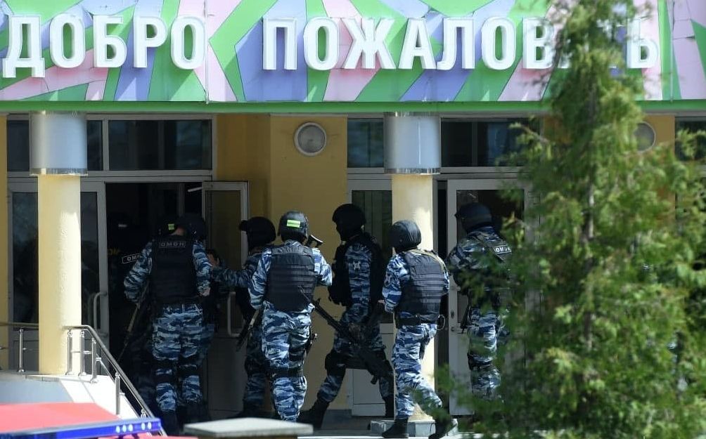 У Казані юнак розстріляв школу: 8 загиблих, фото