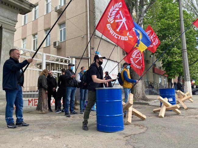 Корчинський вимагає від  РНБО  закрити нові канали Медведчука