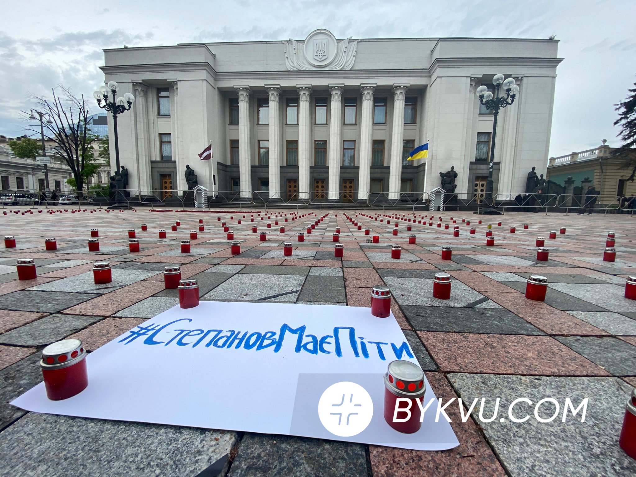Україна опинилась в антилідерах Європи за кількістю померлих від коронавірусу за добу