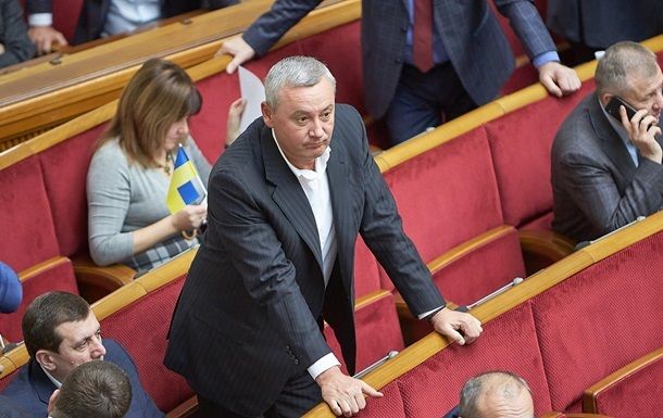 Вперше українського нардепа судитимуть за кнопкодавство