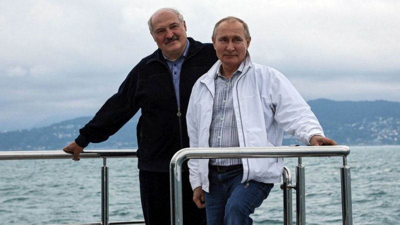 Самотнє купання, Колюня і 500 млн дол: головне про зустріч Путіна і Лукашенка у Сочі