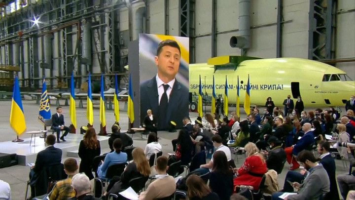 Ляльководи i президент: безкриле ЗЕмайбутнє викликає дочасні вибори
