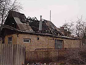Самі спалили рідну хату