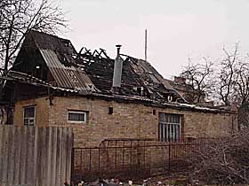 Самі спалили рідну хату
