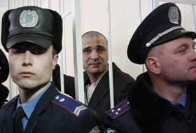 Хто заспокоїв Макса Бєшеного?