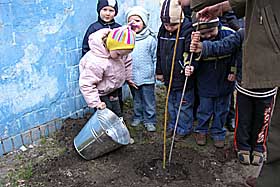 Теплом долонь зігріті