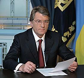Паралізовані й заполітизовані