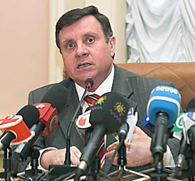 Іди трудись, колишній депутате