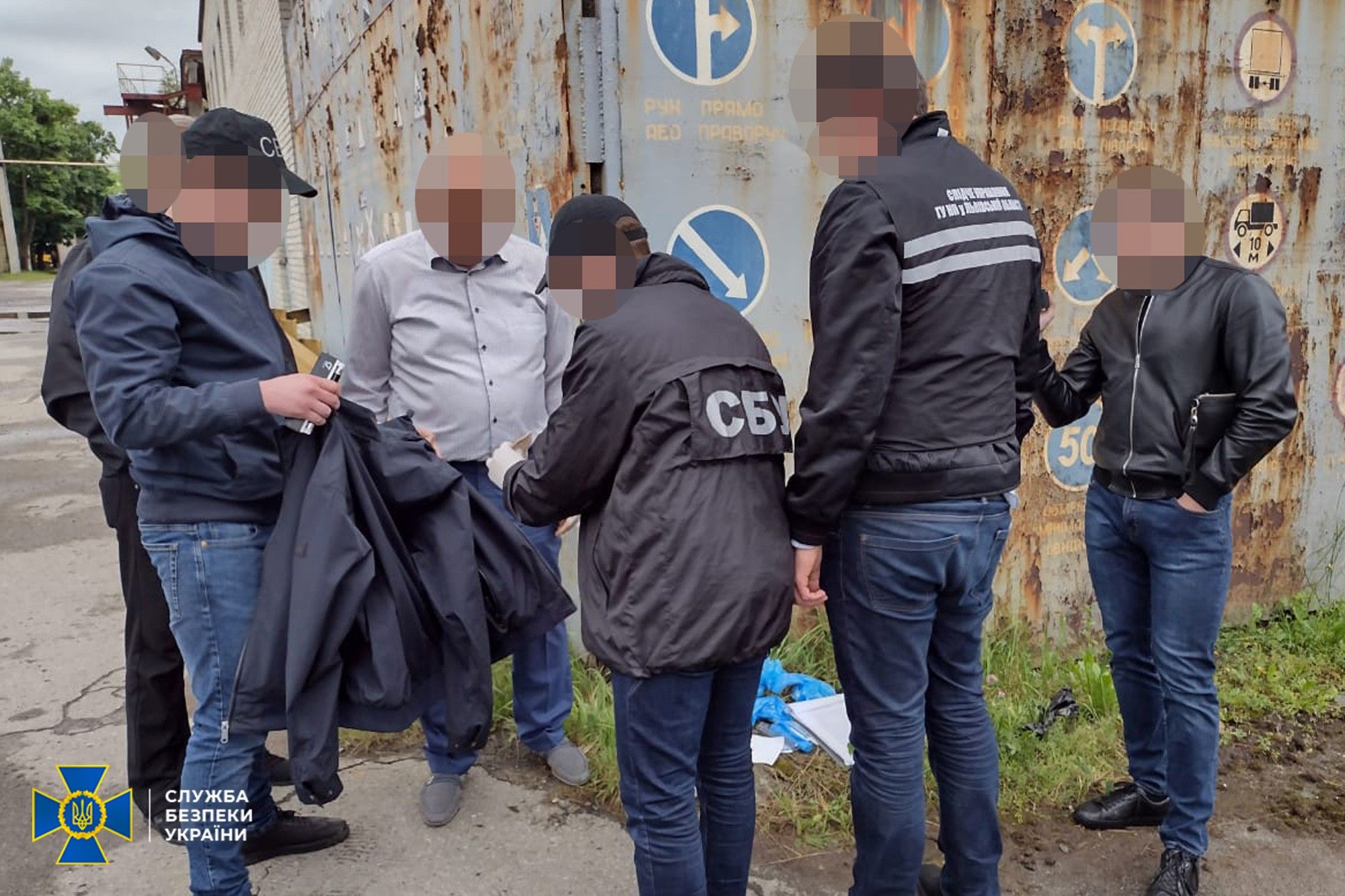 СБУ викрила на хабарі керівництво одного зі стратегічних підприємств Міноборони