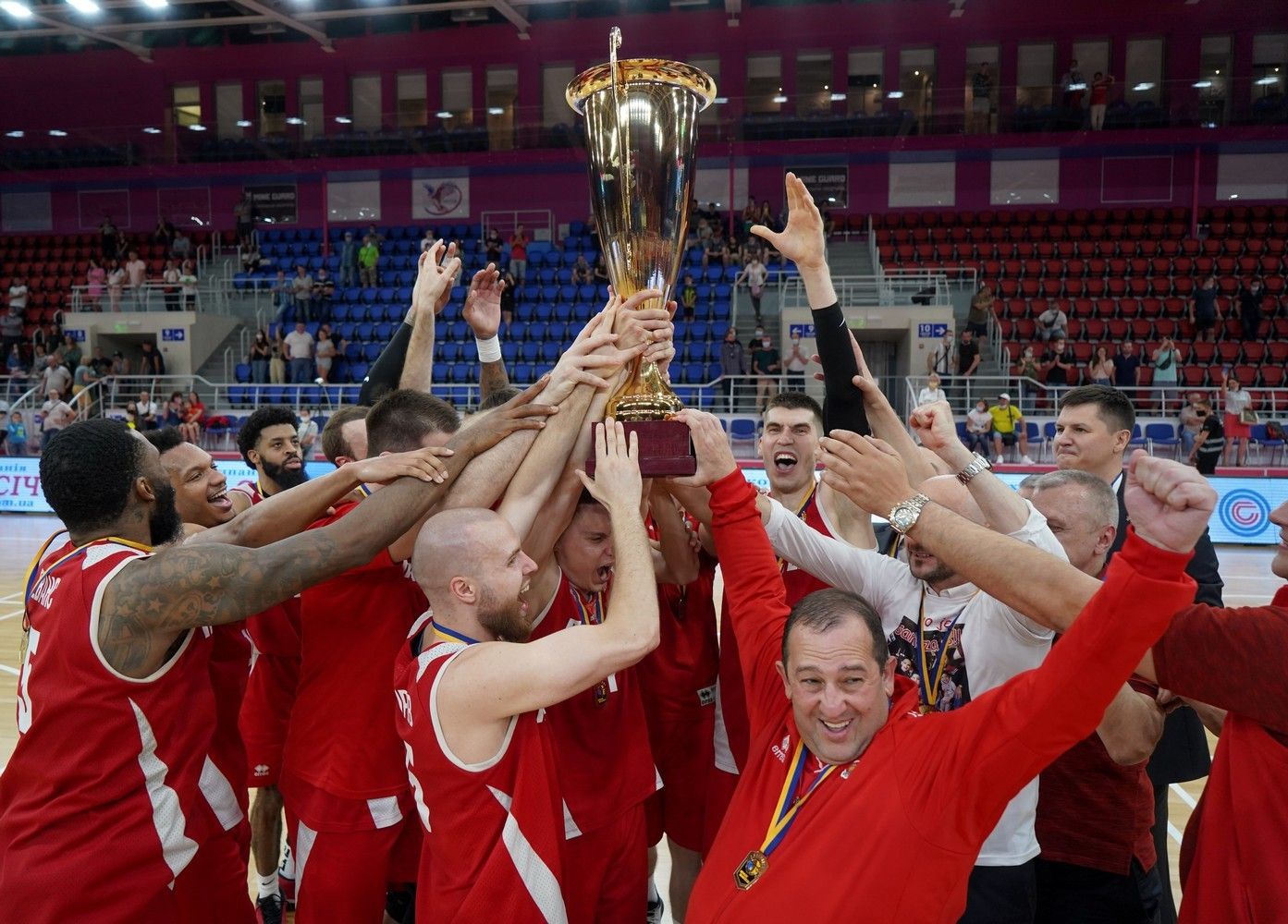 Народжені перемагати: титул найсильнішої команди України вибороли баскетболісти «Прометея»