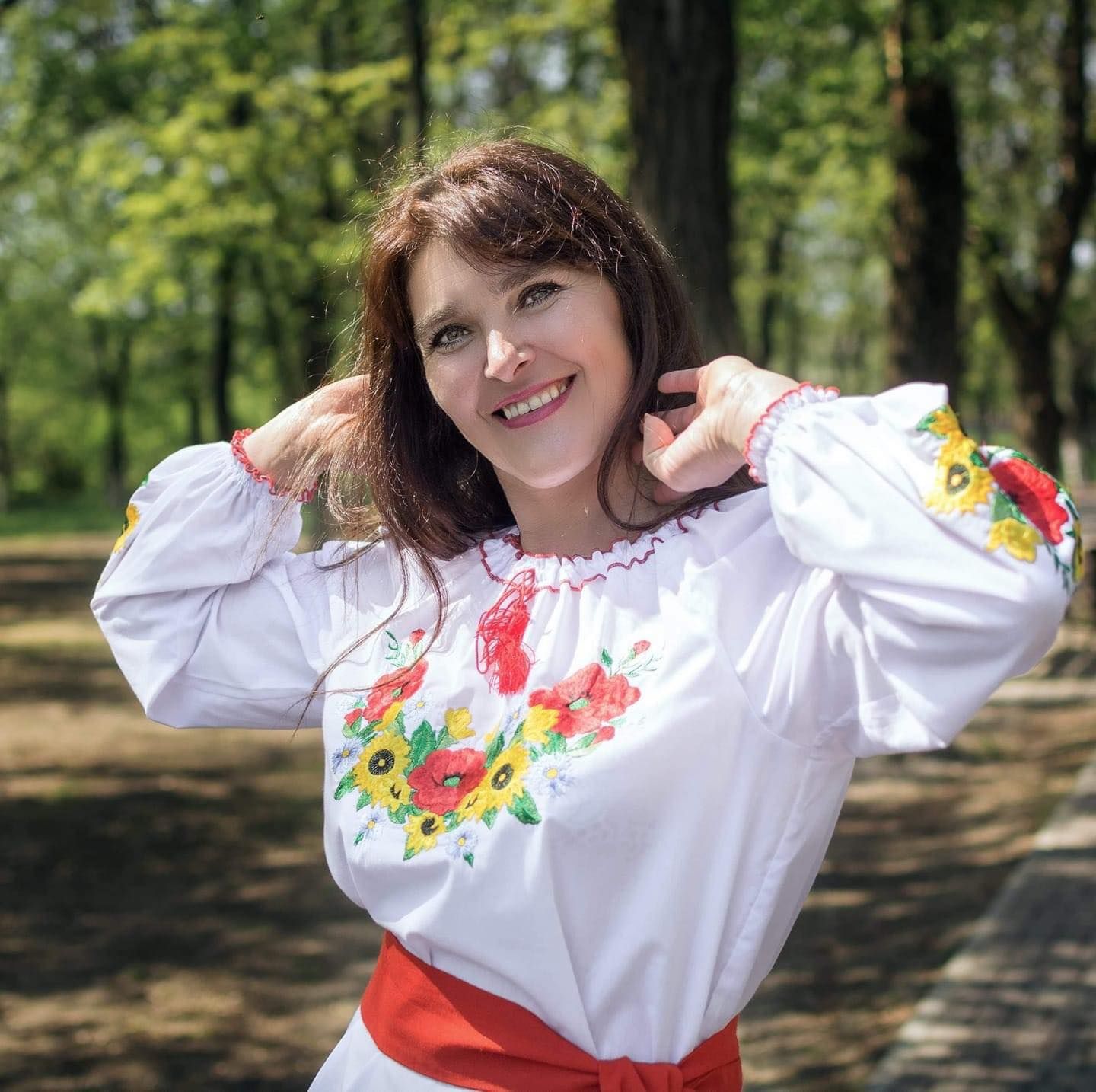 Коли голка танцює: майстриня Людмила Демченко з Полтавщині філігранно вишиває портрети