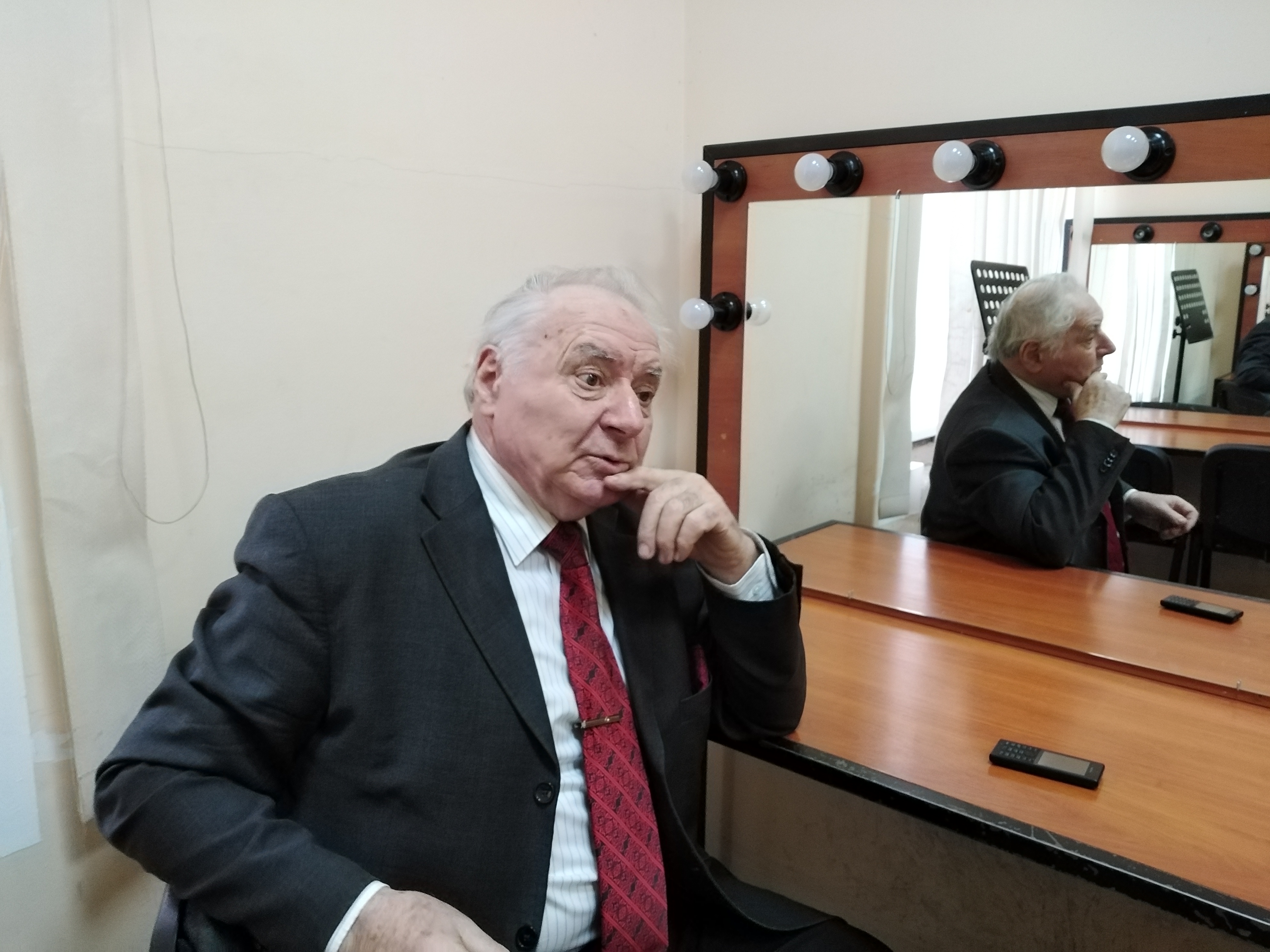 Герой України, народний артист Анатолій Паламаренко: «Буде мова — буде нація, буде нація — буде держава»