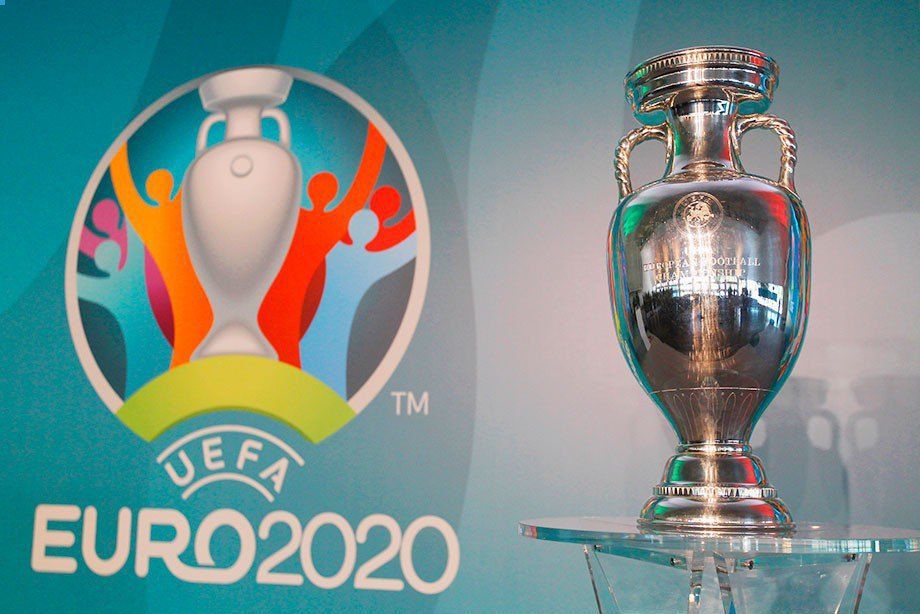 Перші півфіналісти футбольного Євро-2020 визначаться за кілька годин