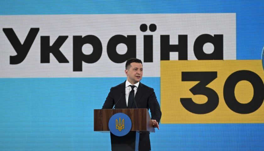 Зеленський сподівається  затвердити зовнішньополітичну стратегію  до Дня Незалежності