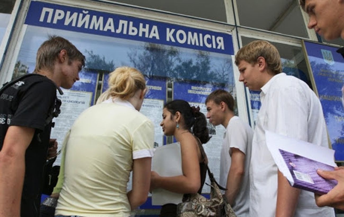 Почім дипломи? Як змінилася вартість навчання за контрактом у вишах України