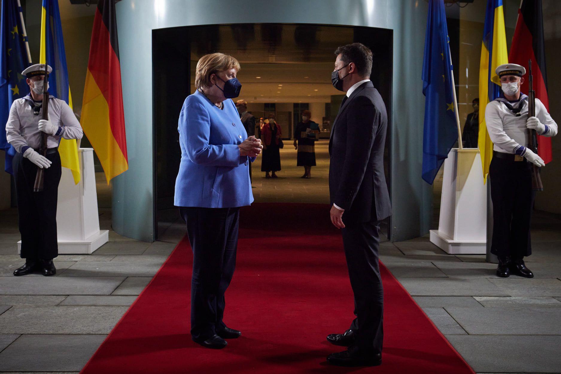 Меркель і Зеленський говорили у Берліні про газ, Донбас і вакцини