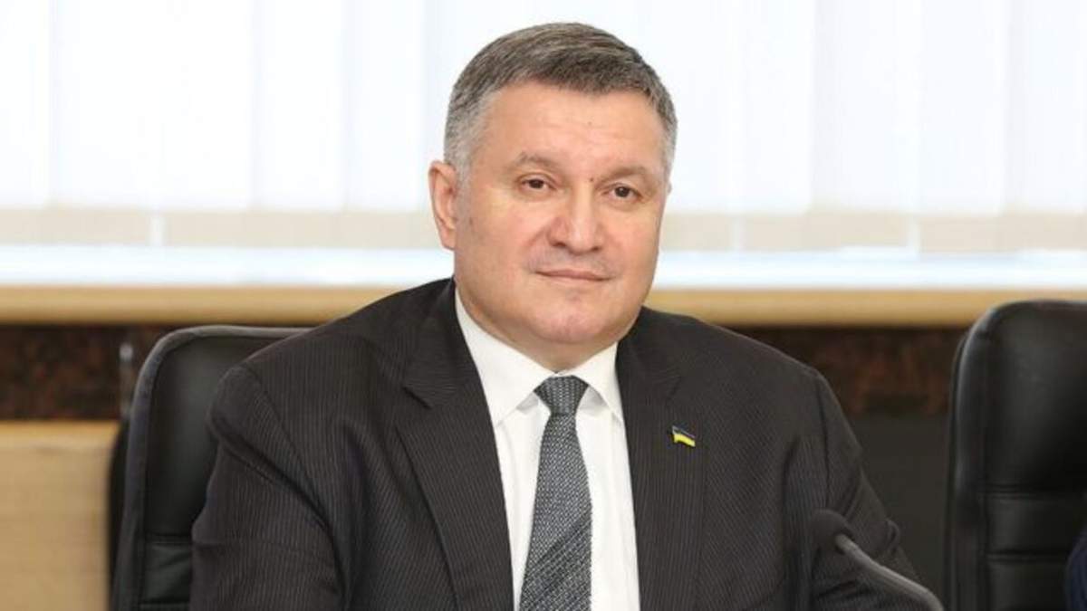 «Вічний міністр» пішов тихо: чому так сталося і які виклики стоять перед наступником Авакова