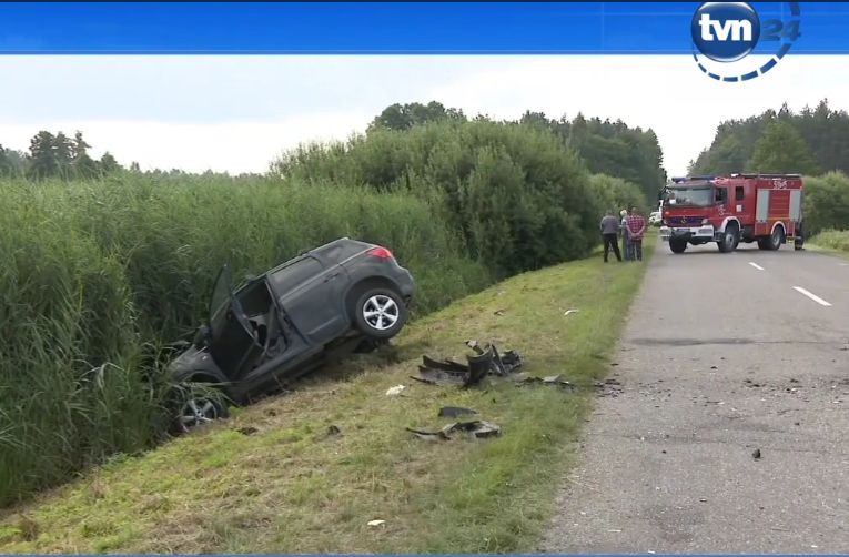 У Лодзькому воєводстві Польщі п’яна водійка влетіла в автобус з українцями