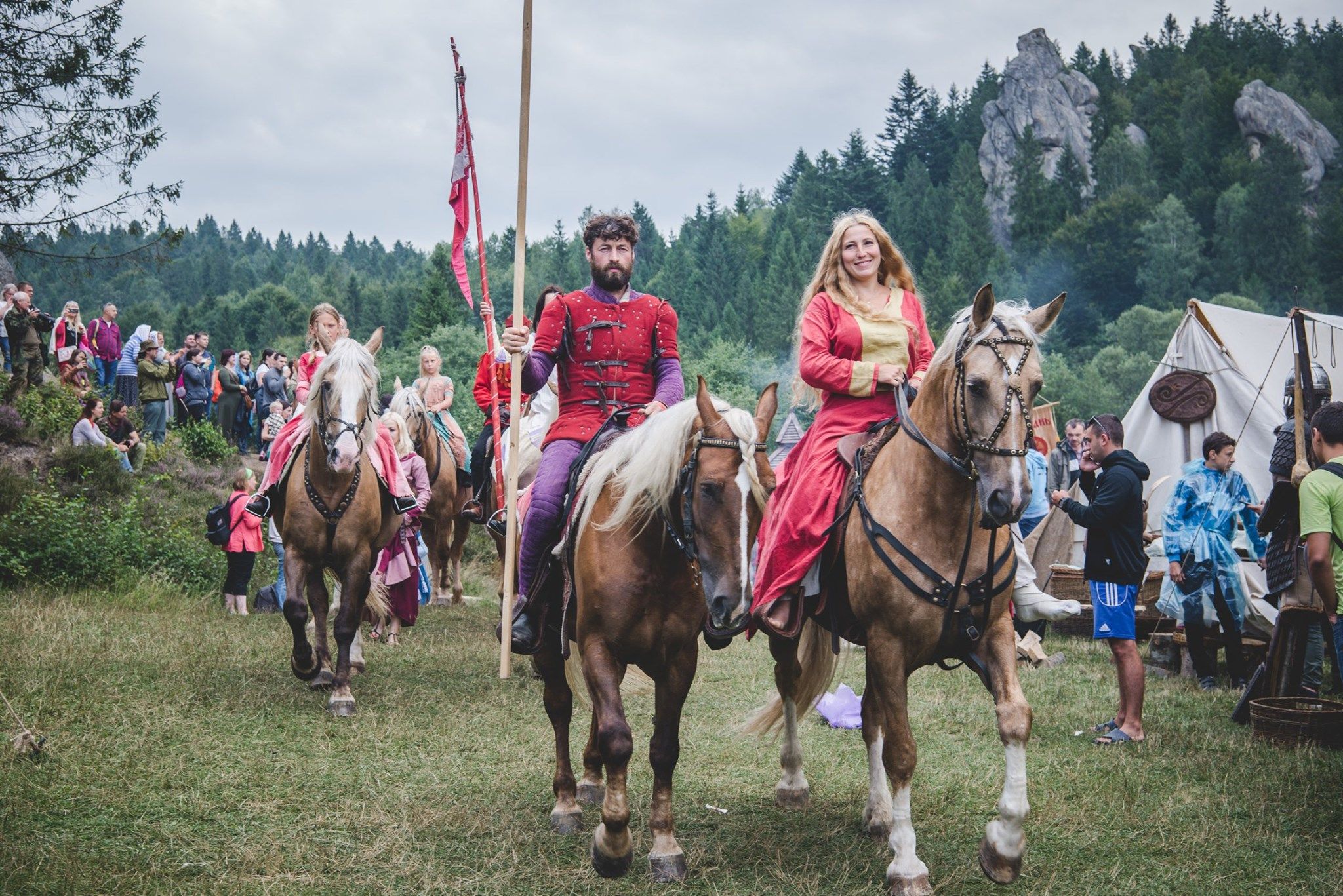 Історичний фестиваль «ТуСтань!» проходить на Львівщині, фото