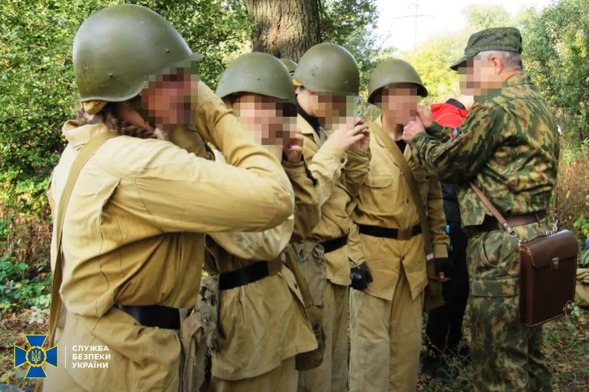 Омбудсмен Денісова закликає ЮНІСЕФ запобігти мілітаризації дітей в ОРДЛО