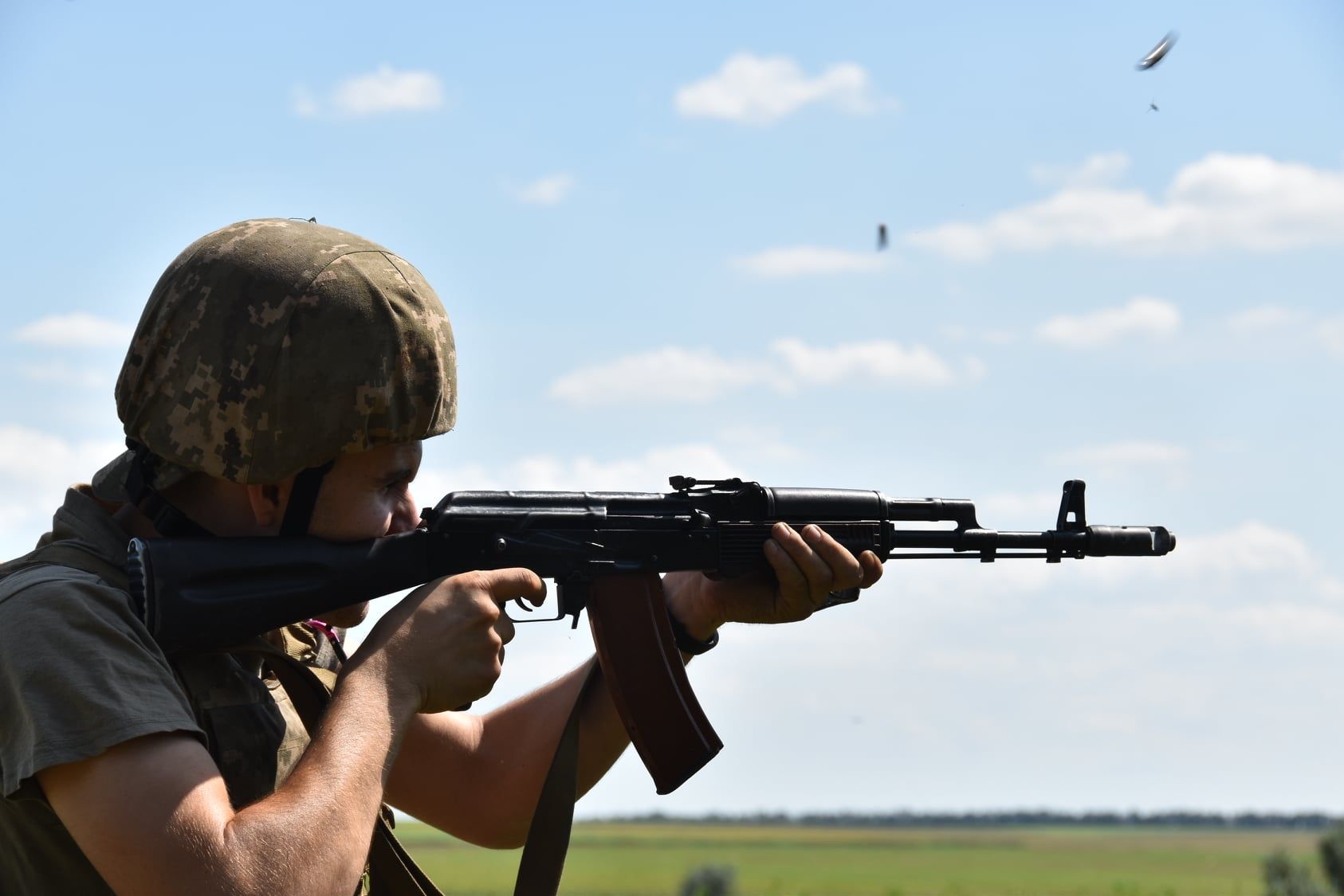 На Донбасі отримали осколкові поранення троє захисників України