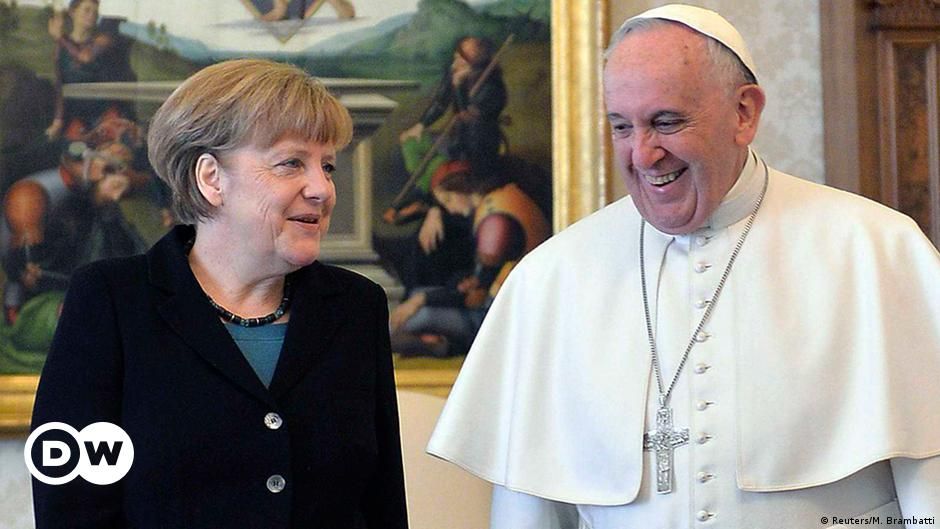 Папа Римський у промові переплутав цитати Меркель і Путіна