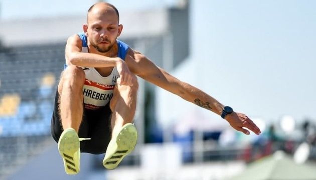 Загребельний у стрибках у довжину виграв «золото» Паралімпіади