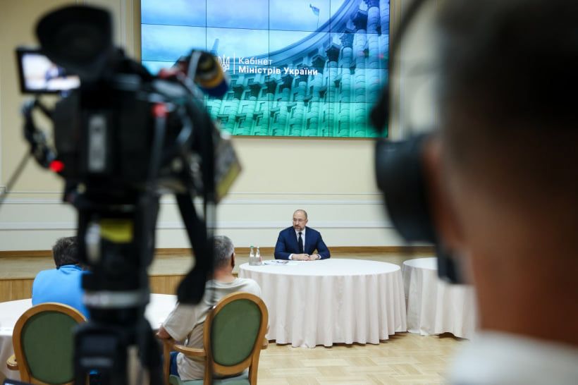Шмигаль хоче «посилити» українців подвійним громадянством