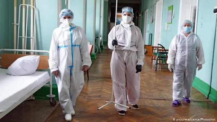 В Україні вперше за півроку виявили тисячі нових випадків COVID-19 упродовж доби