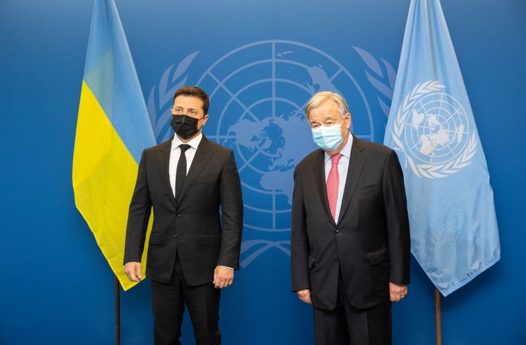 Зеленський зустрівся з Генсеком ООН і передав список українців утримуваних на окупованих територіях та РФ (ФОТО)