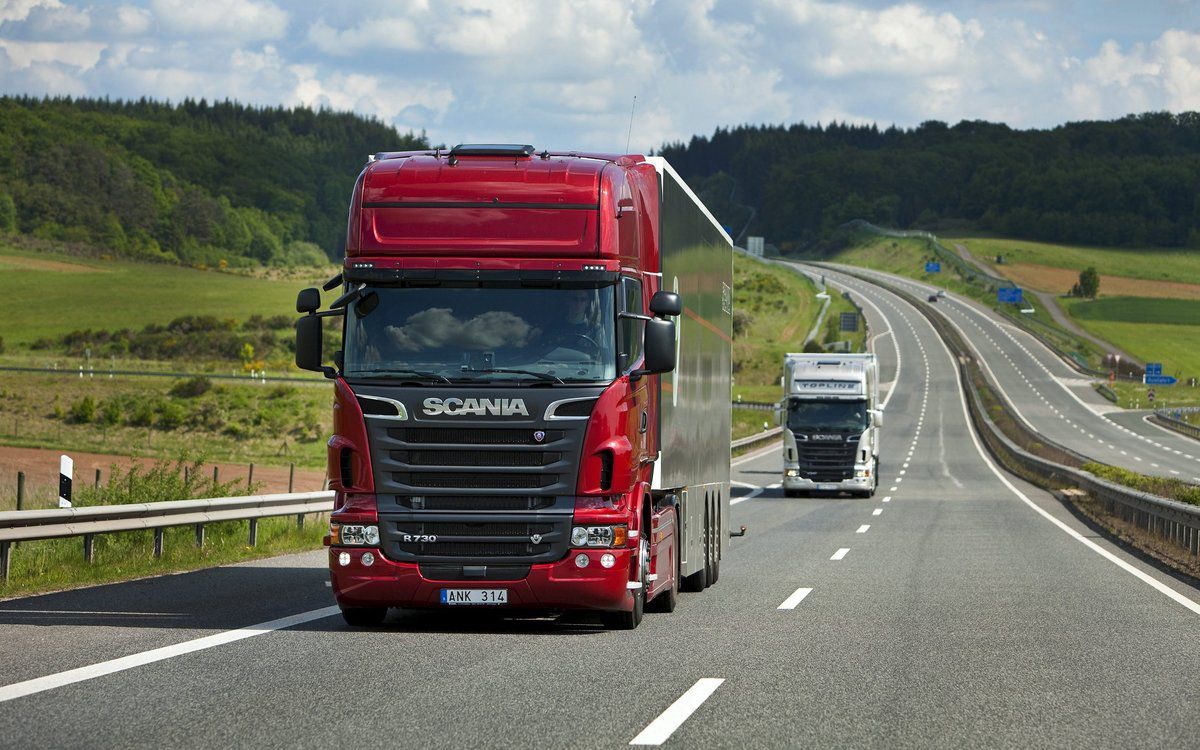 В Україні для багатотонних вантажівок дороги можуть зробити платними - КМУ