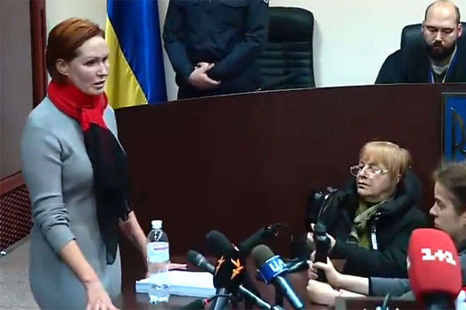 Принизити героя: як і чому Зе-влада атакує добровольців