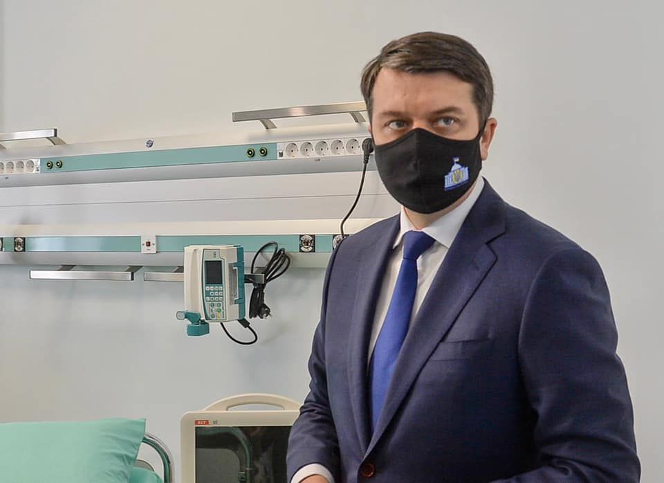 Дмитро Разумков вдруге одужав від коронавірусу і повертається до Ради