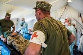 На передовій поранені двоє українських бійців