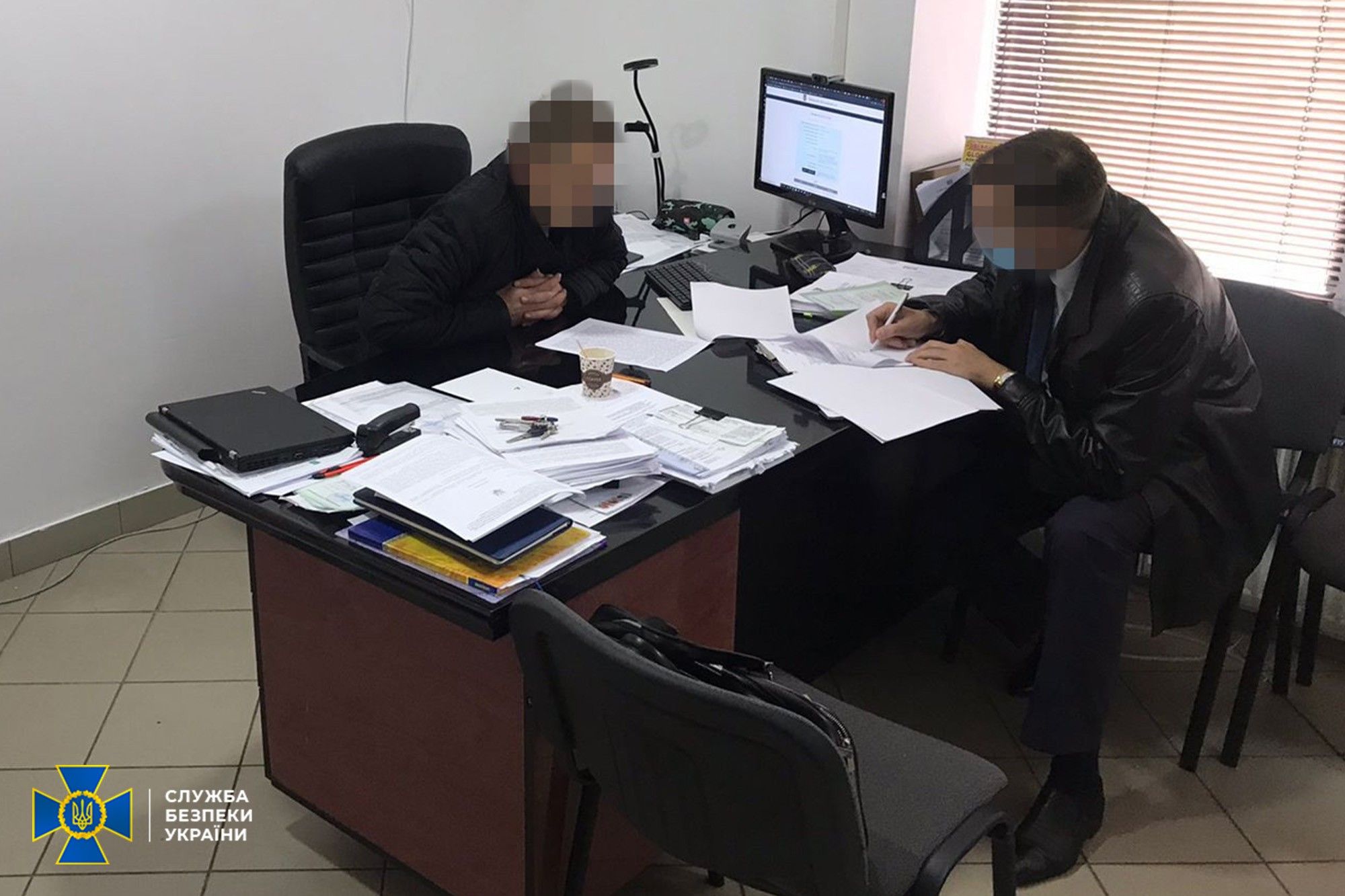 У СБУ підозрюють у фальсифікаціях ще трьох осіб з «Партії Шарія»