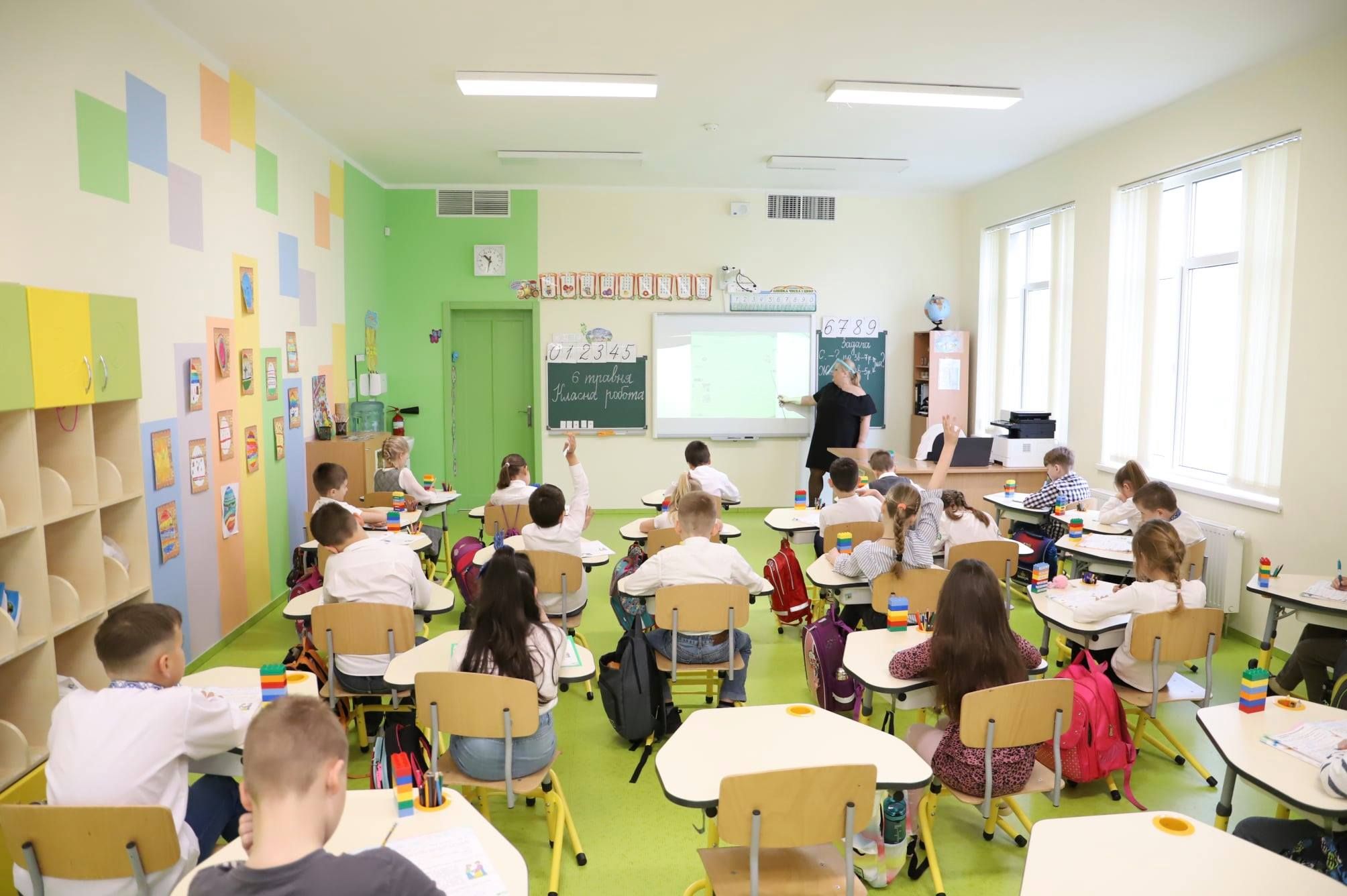До Дня вчителя київським освітянам виплатять премії