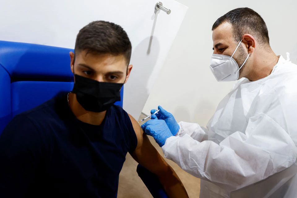 В Італії вакцинували 80% населення від 12 років