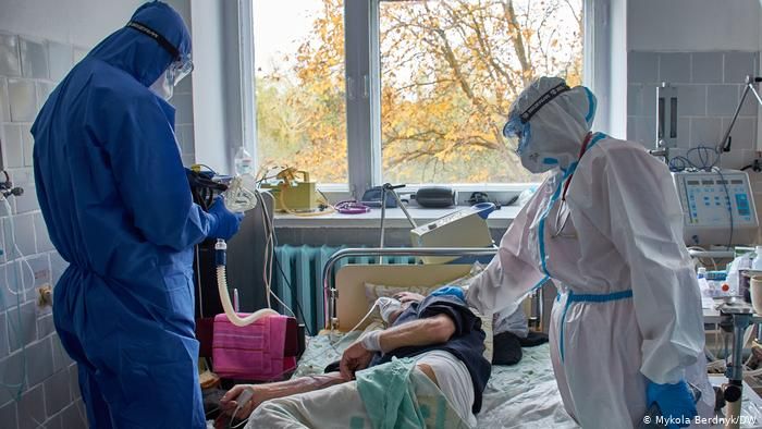 Україна б’є антирекорди смертей від Covid –19