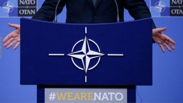 РФ зупиняє роботу своєї місії у НАТО