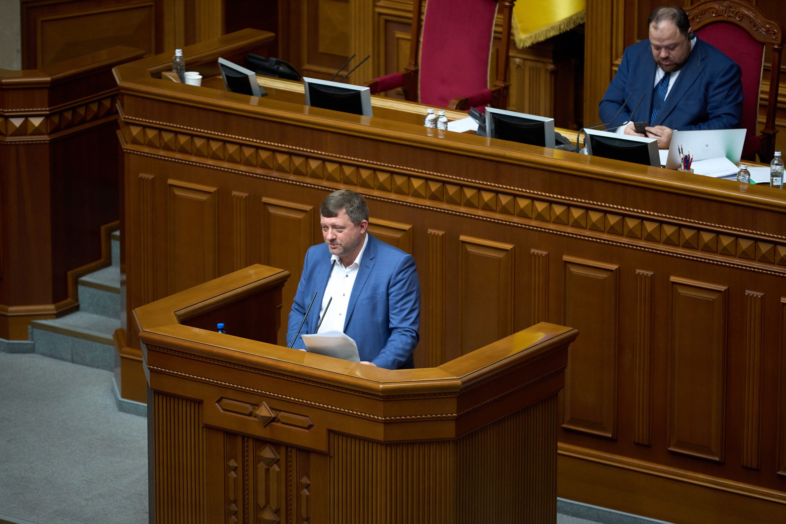 Першим віце-спікером обрали «слугу» Олександра Корнієнка