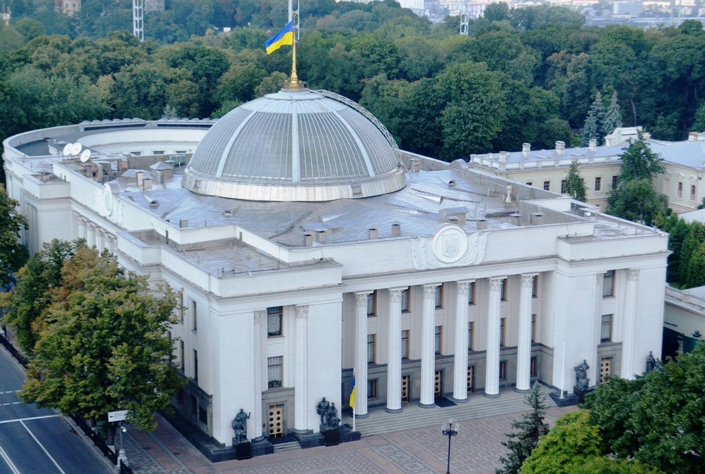 Пиріг бідності: Рада відхилила майже всі поправки до держбюджету-2022