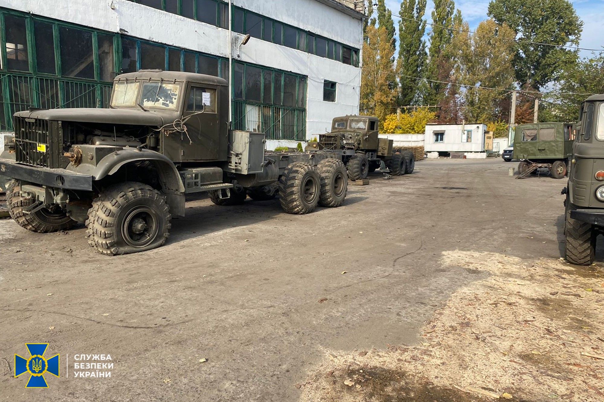 СБУ викрила організовану злочинну групу, яка розкрадала «оборонні» кошти, фото