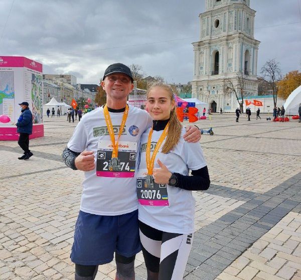«Не просто біг, а й патріотизм»: у Києві відбувся WIZZ AIR KYIV CITY MARATHON 2021, фото