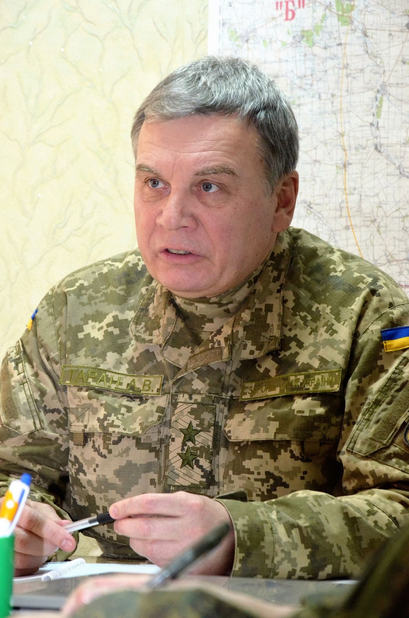 Під Тараном захиталося крісло: Арахамія анонсував відставку міністра оборони