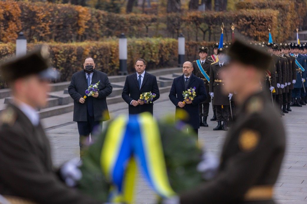 У Києві керівництво держави вшанувало пам’ять визволителів