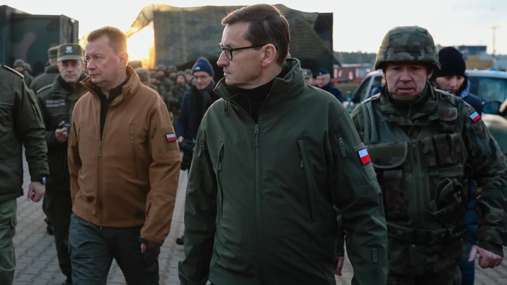 Лукашенко несе відповідальність за повернення мігрантів додому – прем’єр Польщі