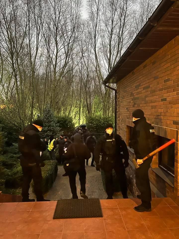 У нардепа Киви проводять обшук