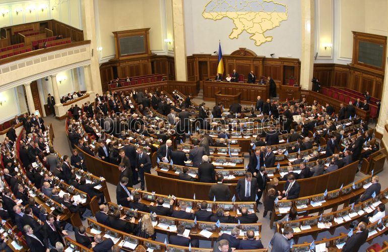 У ВРУ три нових «слуги» склали присягу